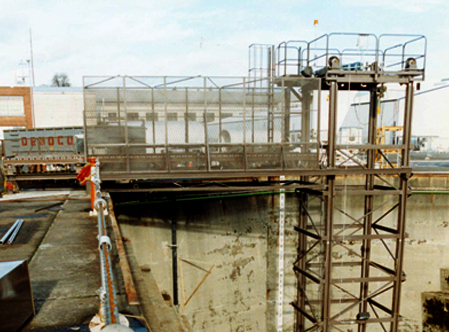 Mechanical Freight Lift for Submarine Decommissioning